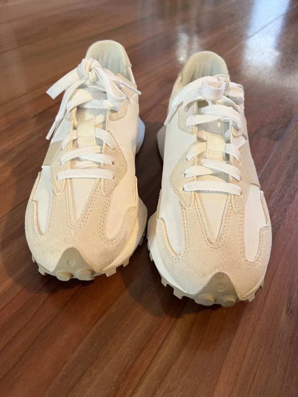 New Balance 327 Women's Neutral Cream & White Retro Runner Sneakers - Picture 3 of 11